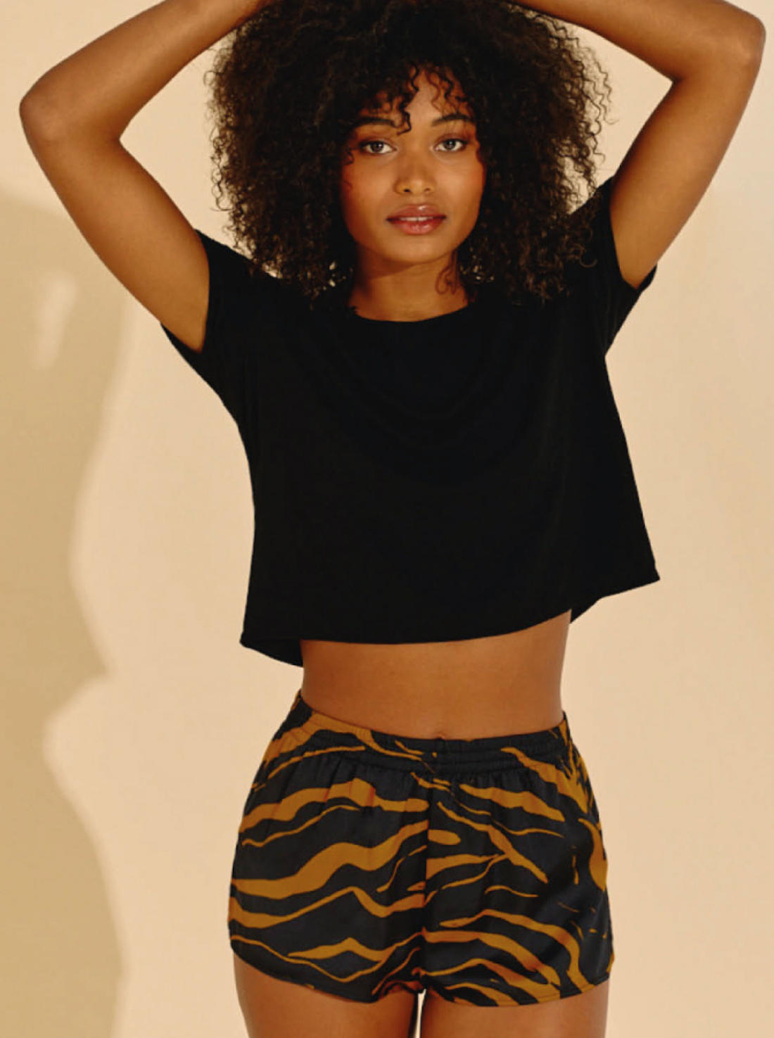 Short Slit Hot Tiger