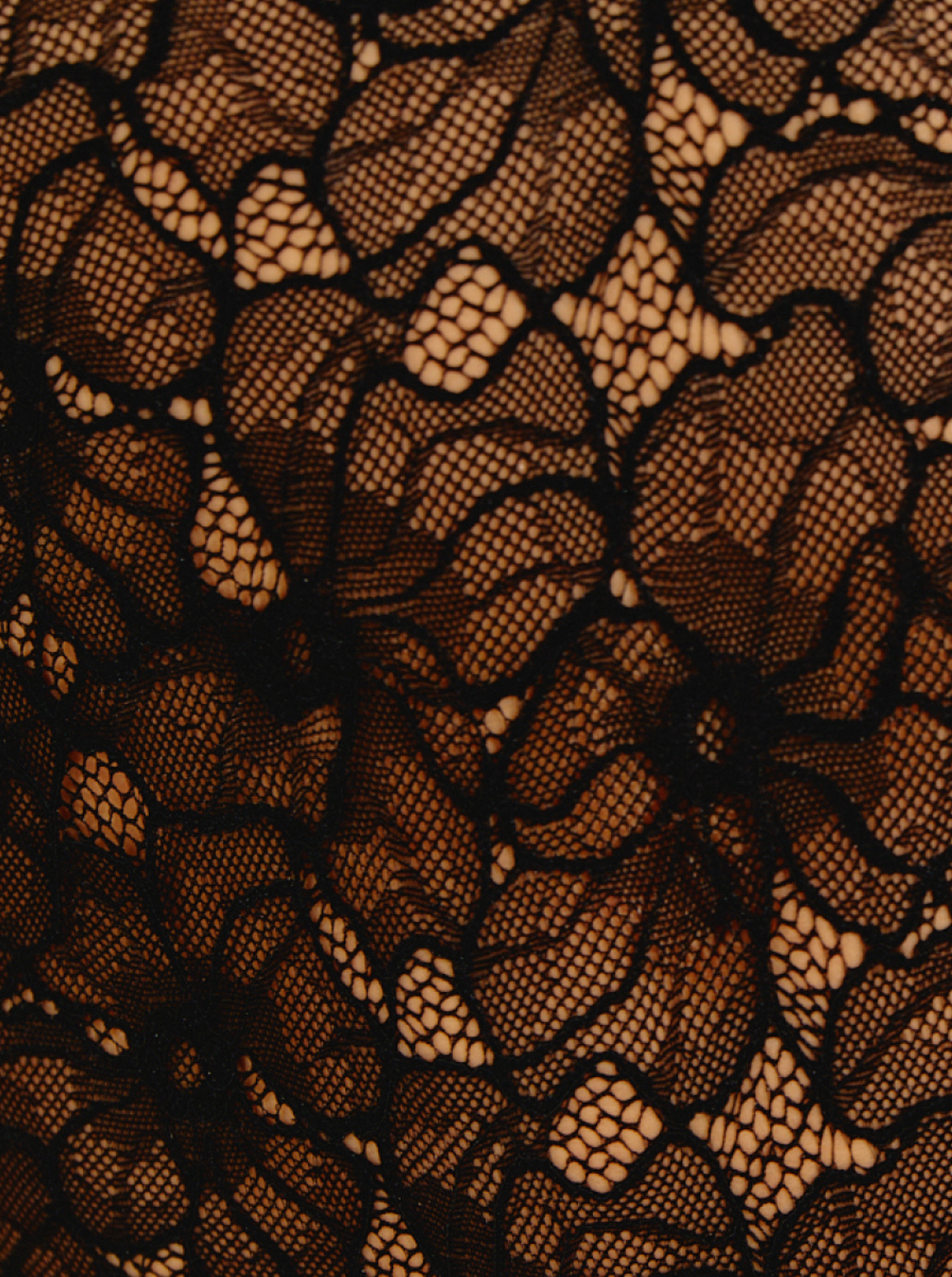 Triangle Black Blossom