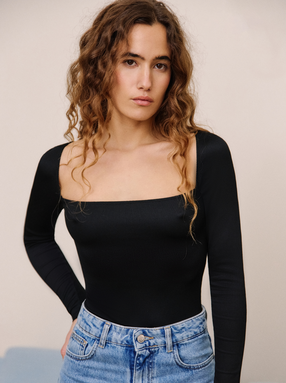 Body Black Square | NOO