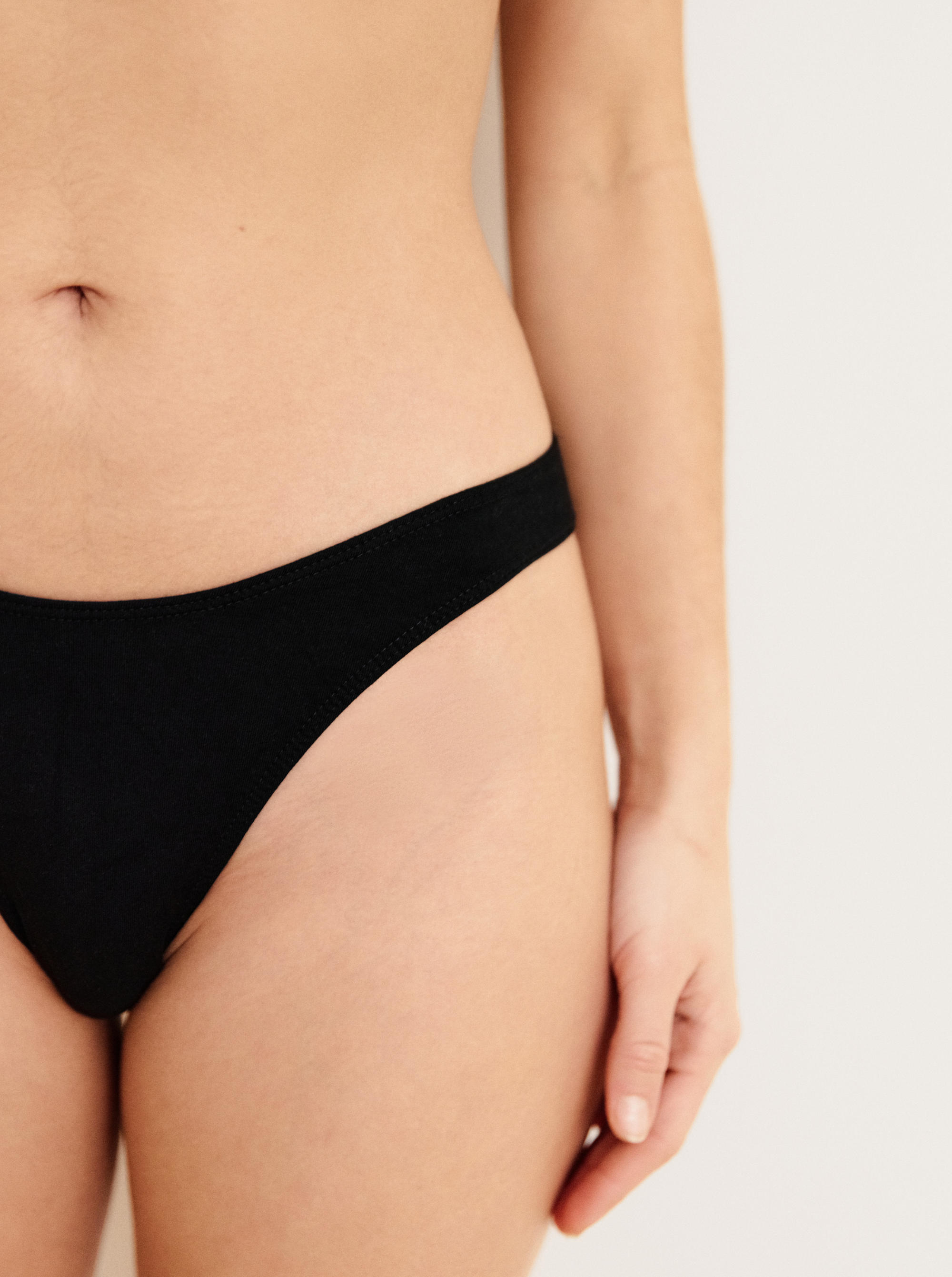 Tanga Basic Black | Lingerie | NOO