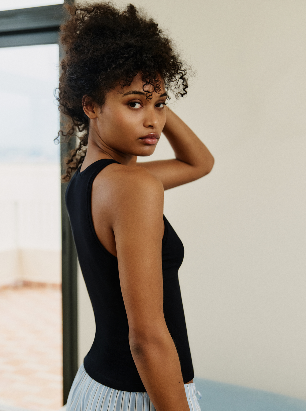 Top New Deep Black | NOO