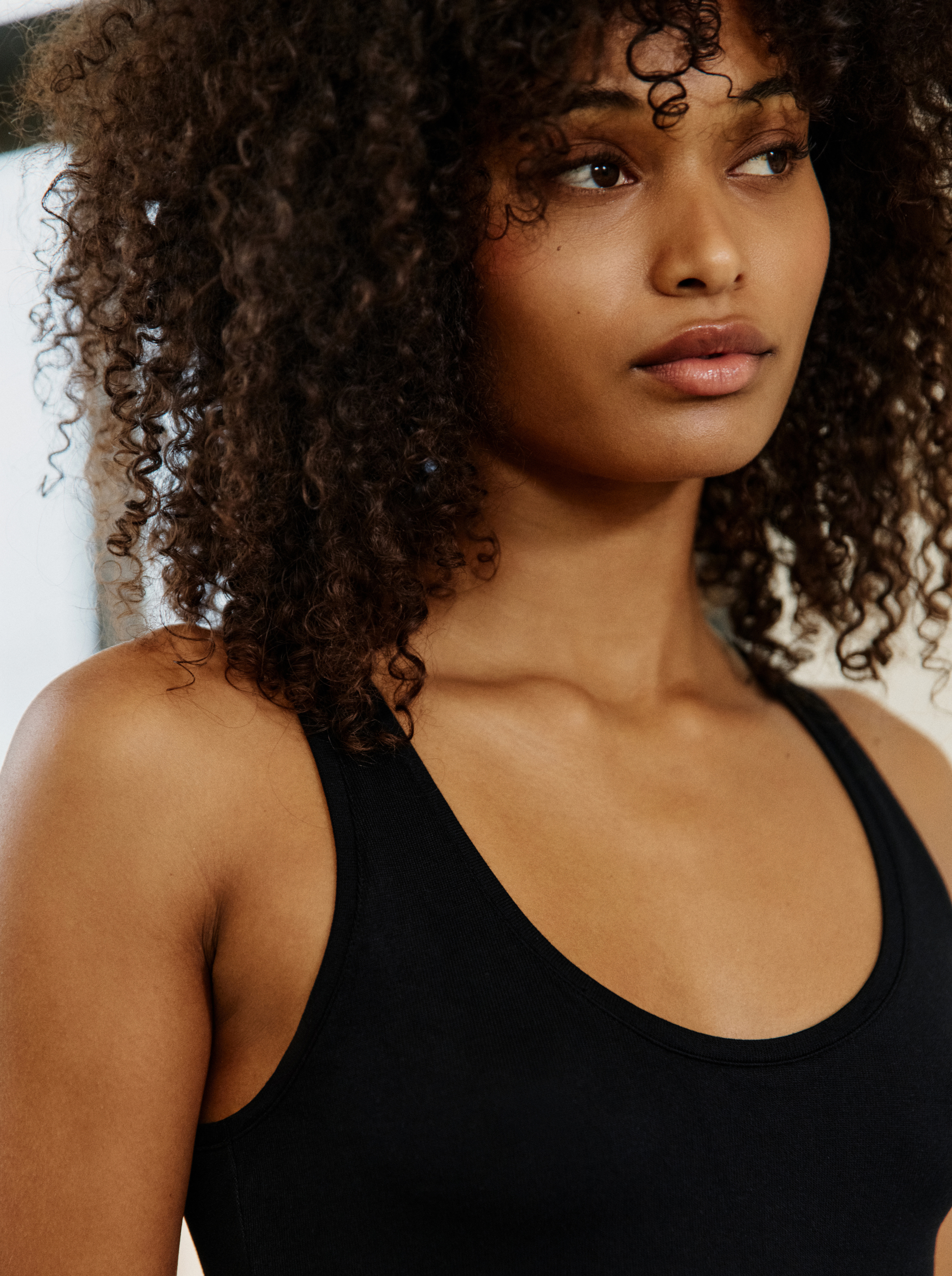 Top New Deep Black | NOO