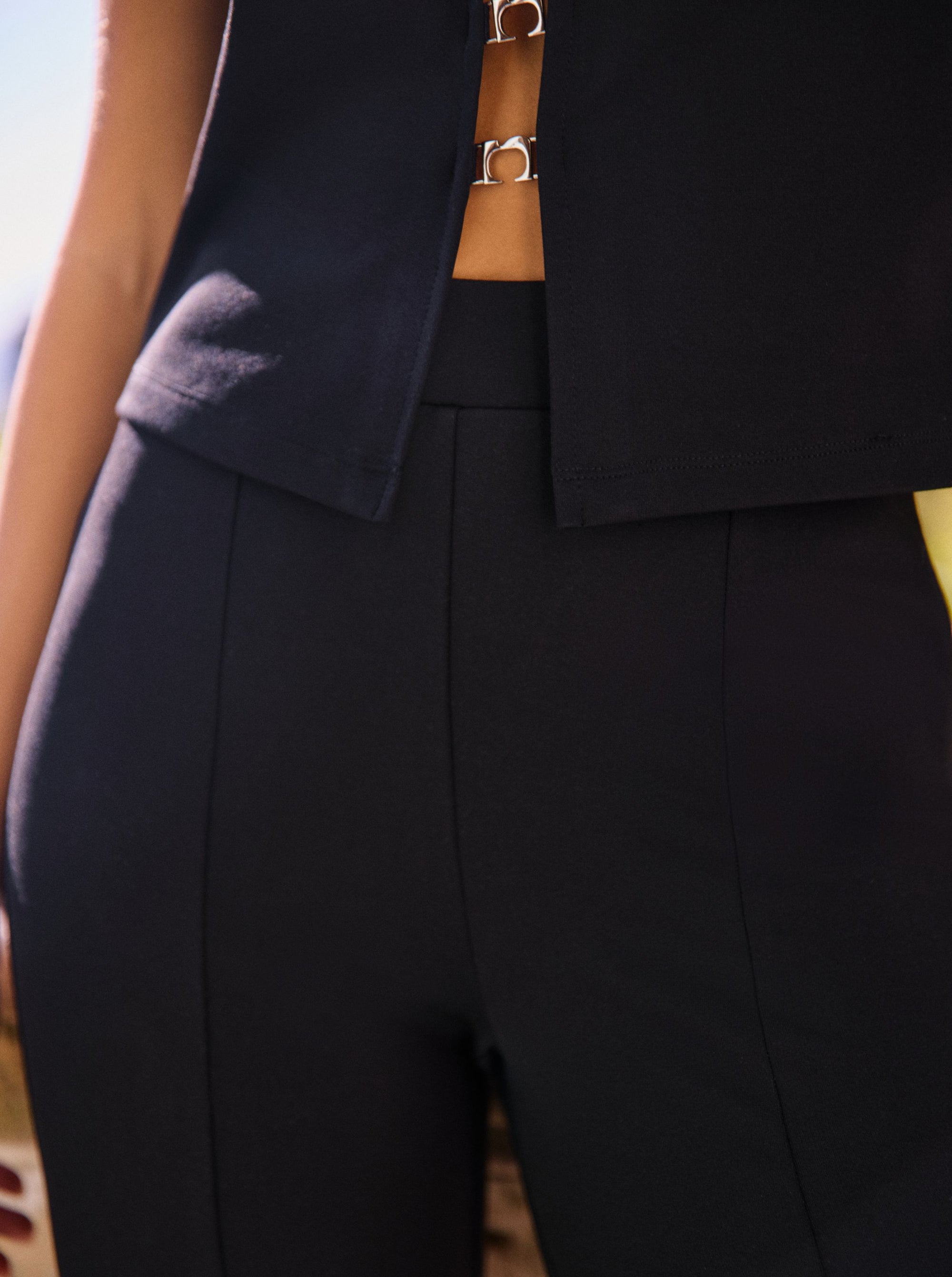 Capri Pants Black Kiss