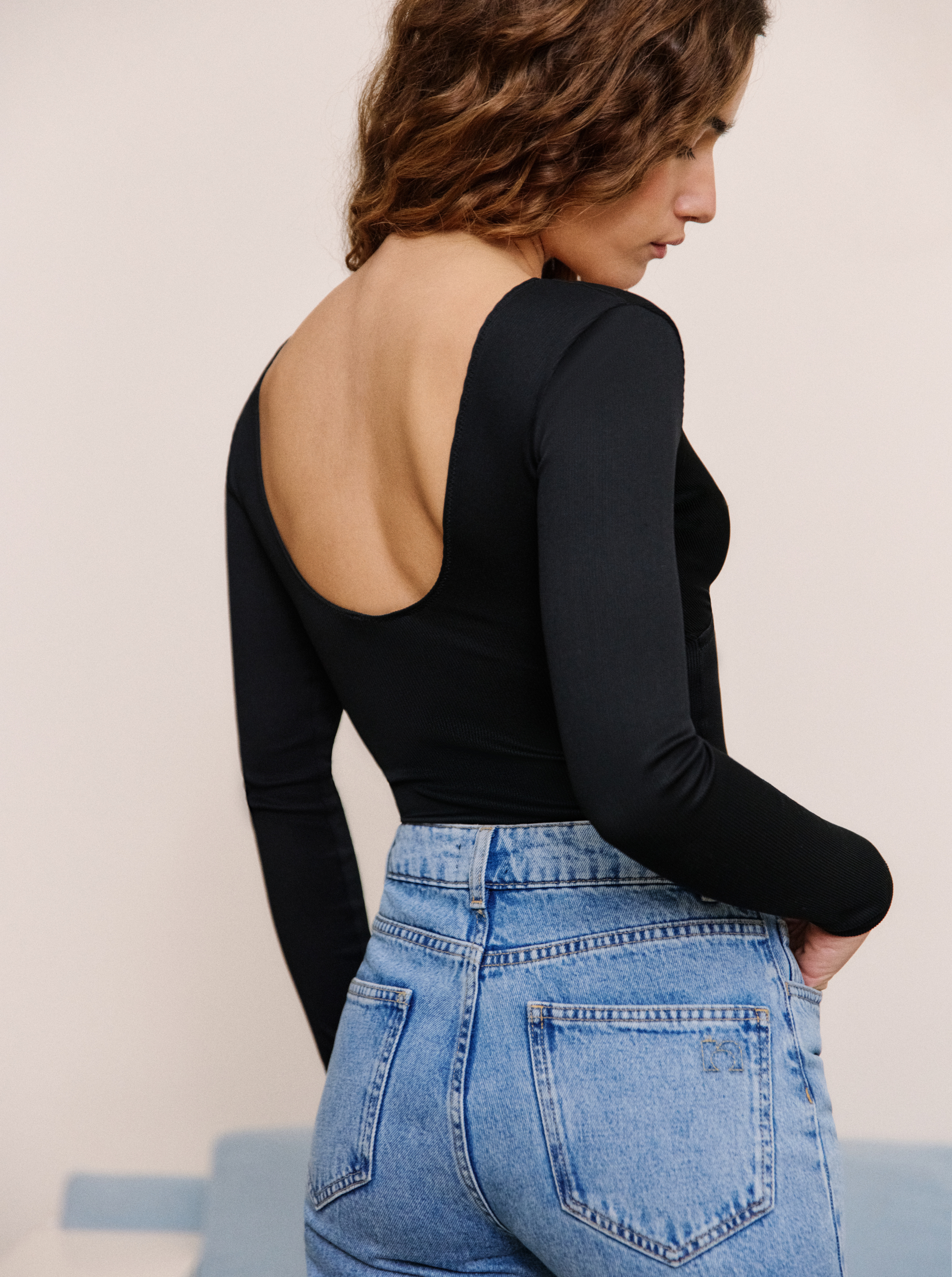 Body Hot Black | NOO