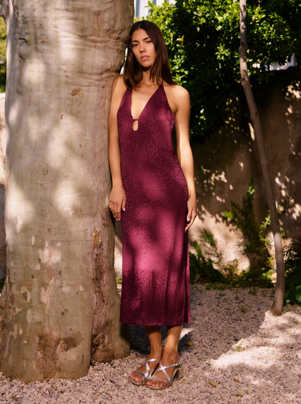 Robe Burgundy Leo
