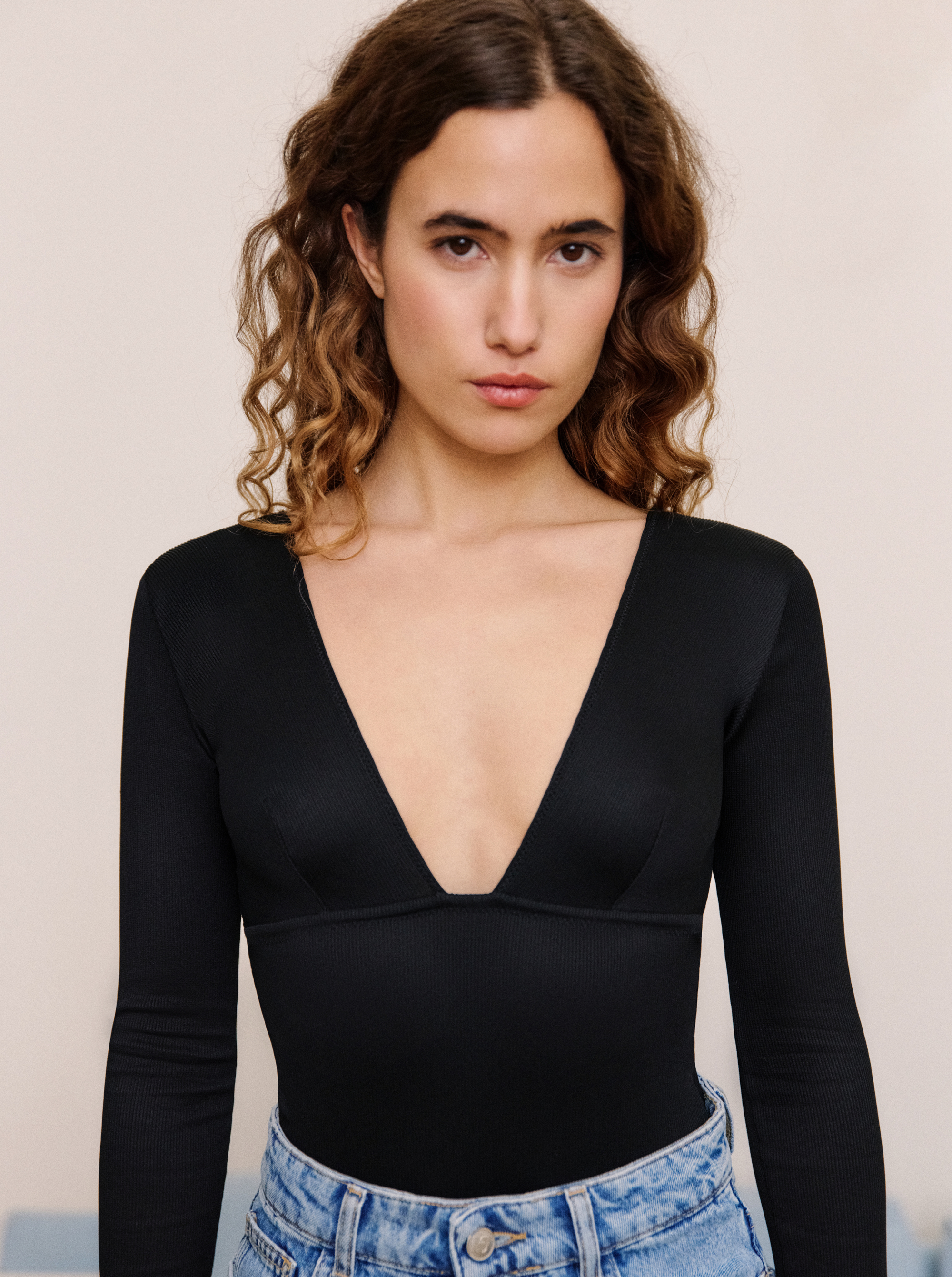 Body Hot Black | NOO