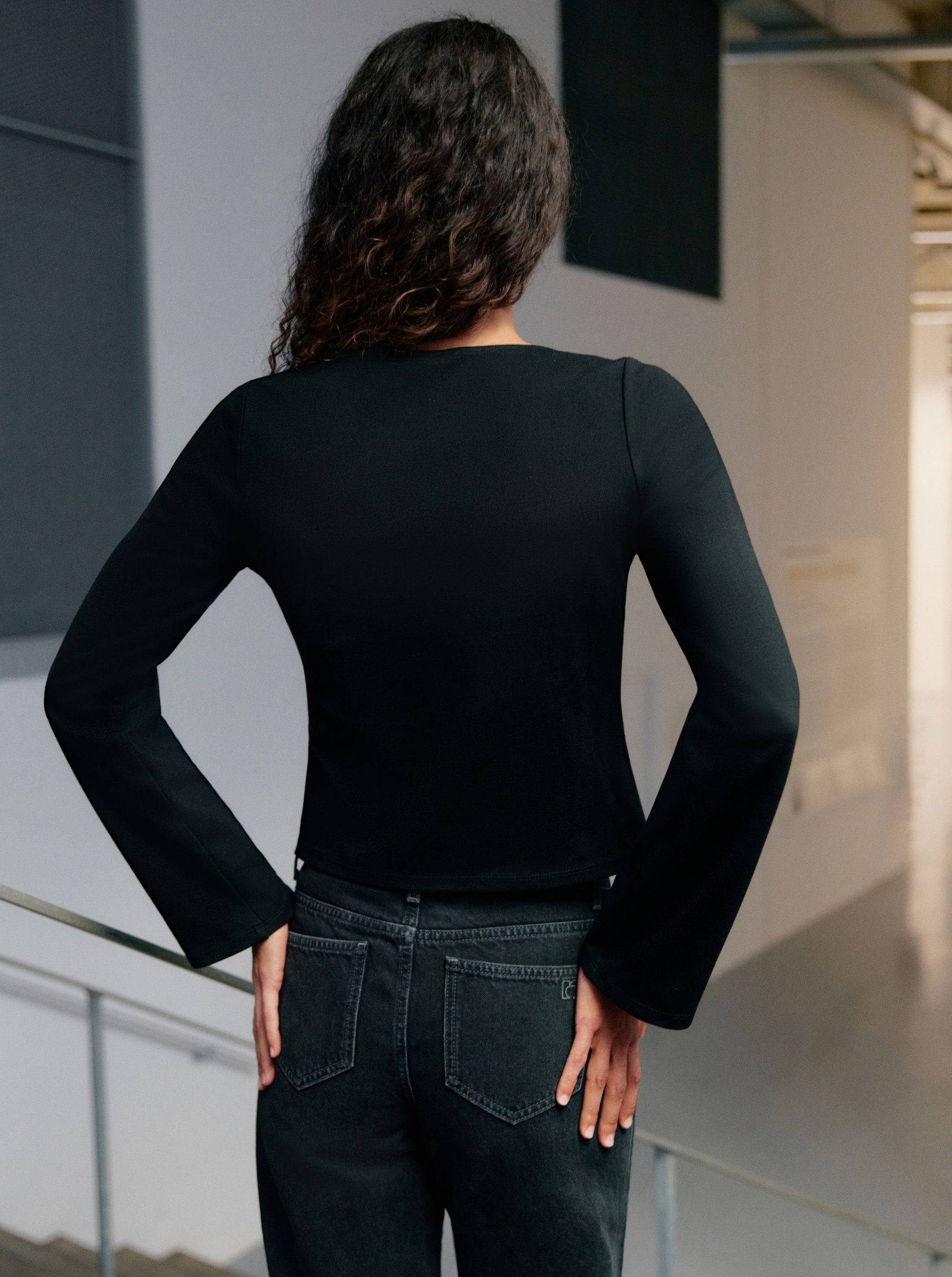 Top Black Gleam