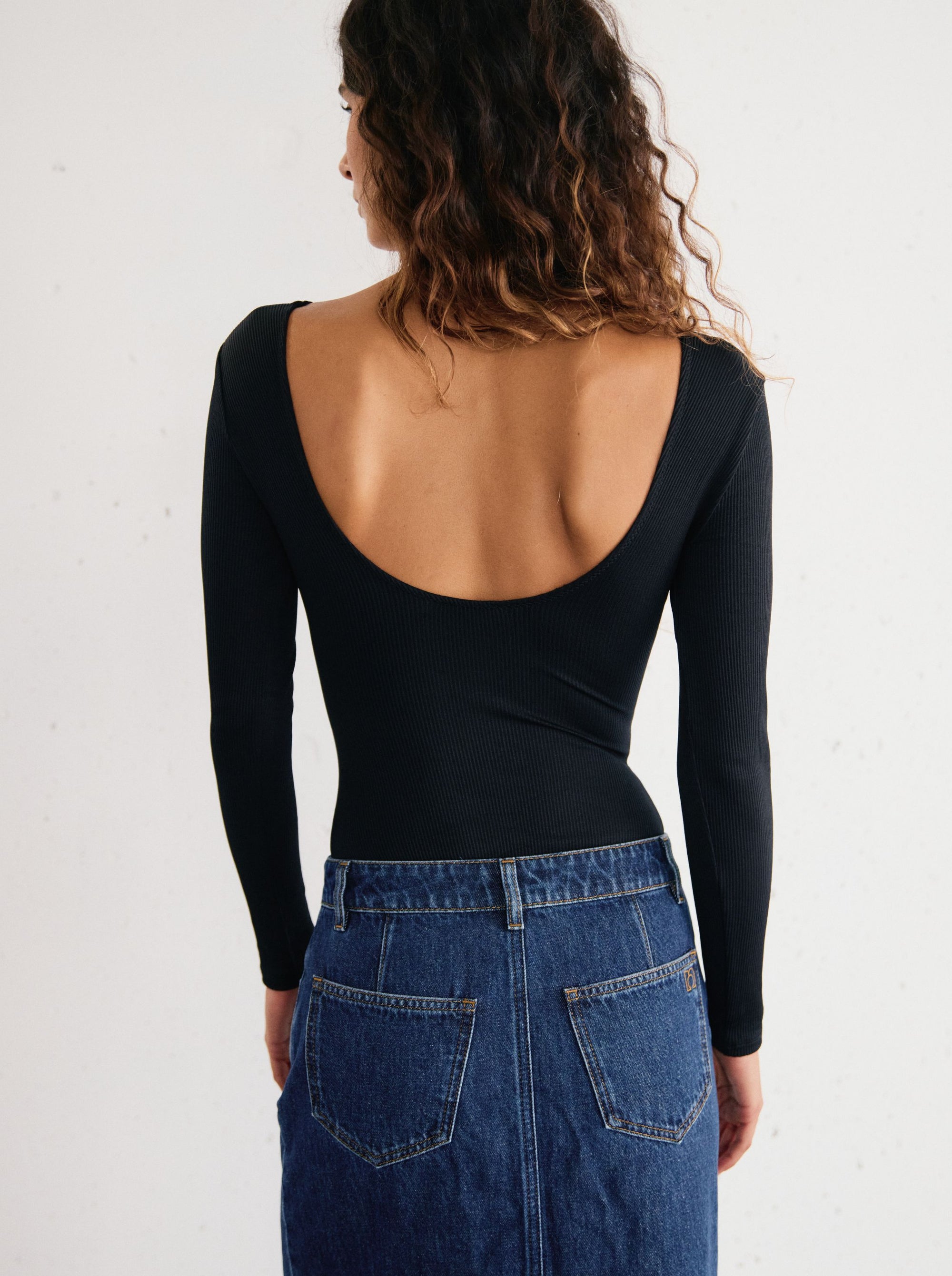 Body Hot Black
