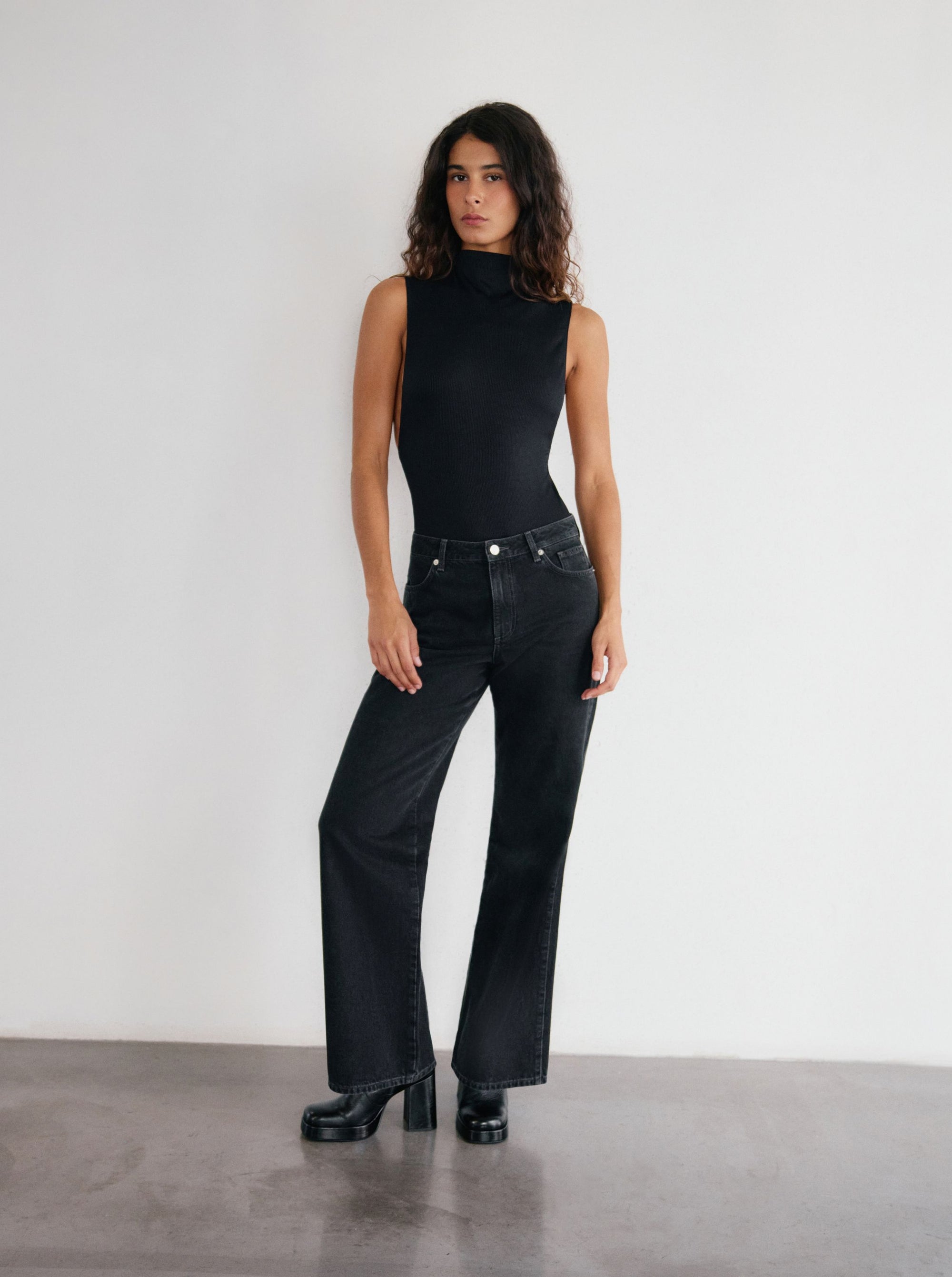 Body High Black