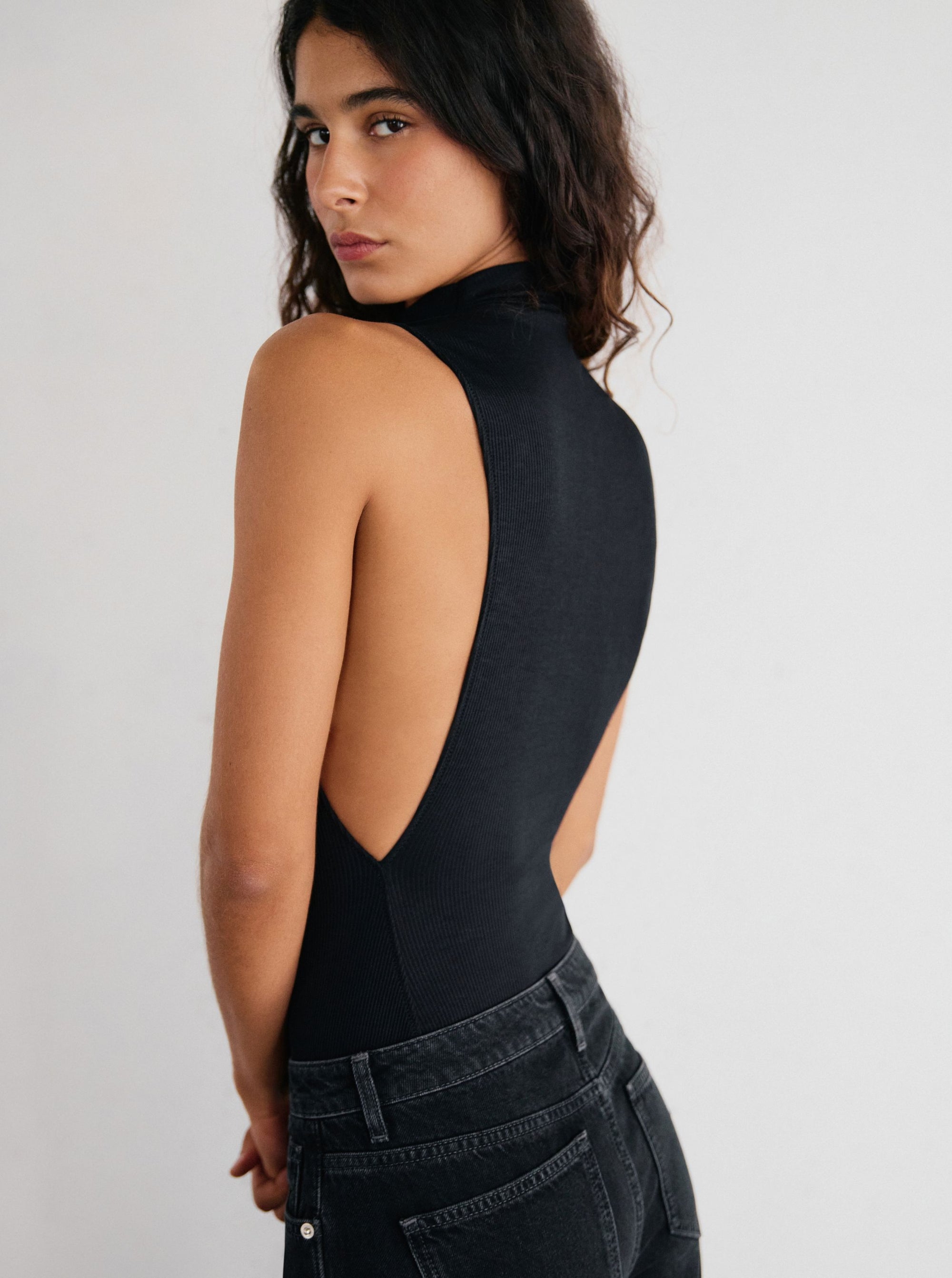 Body High Black