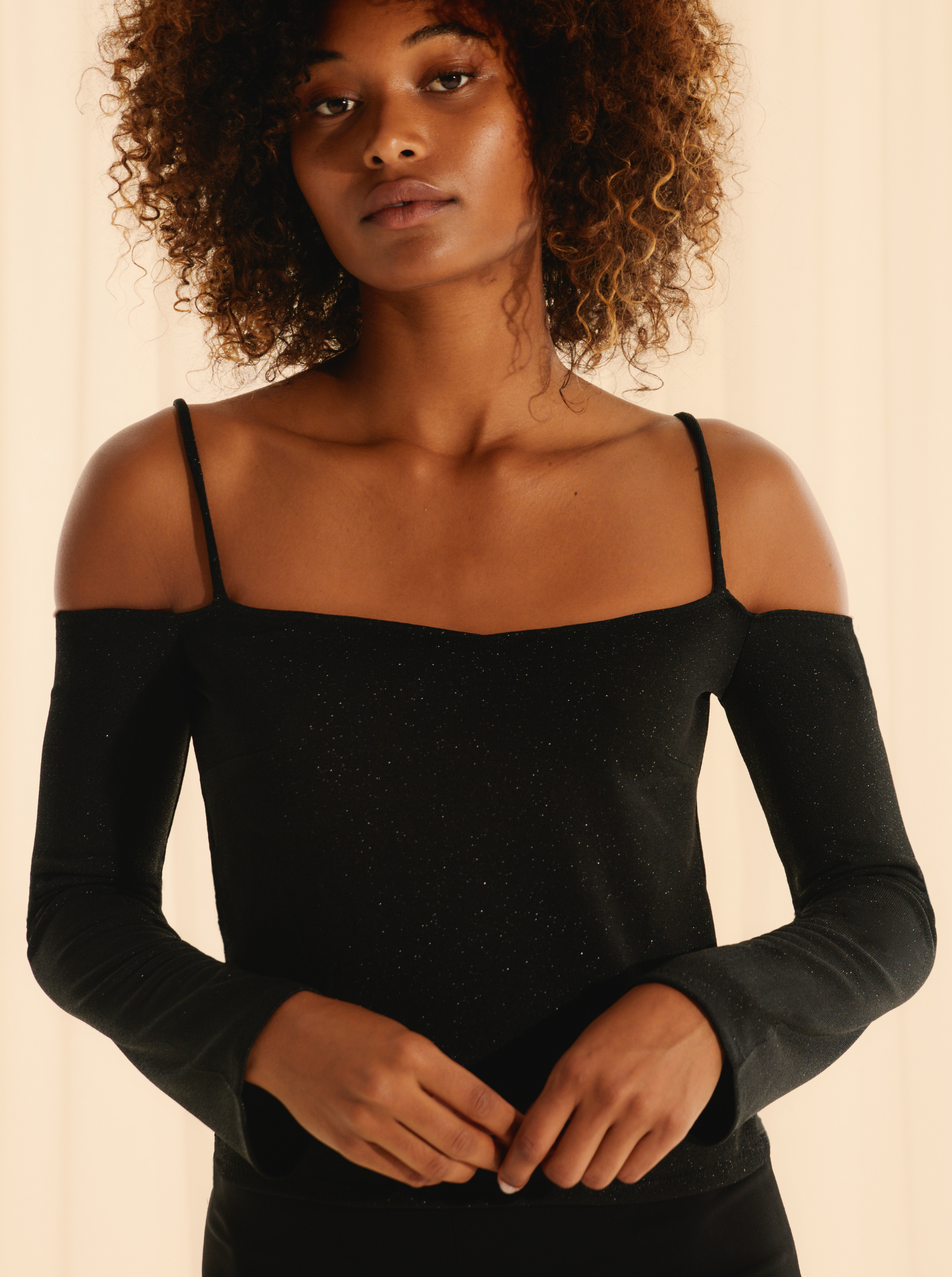 Top Off-Shoulders Night Stars Manches Longues