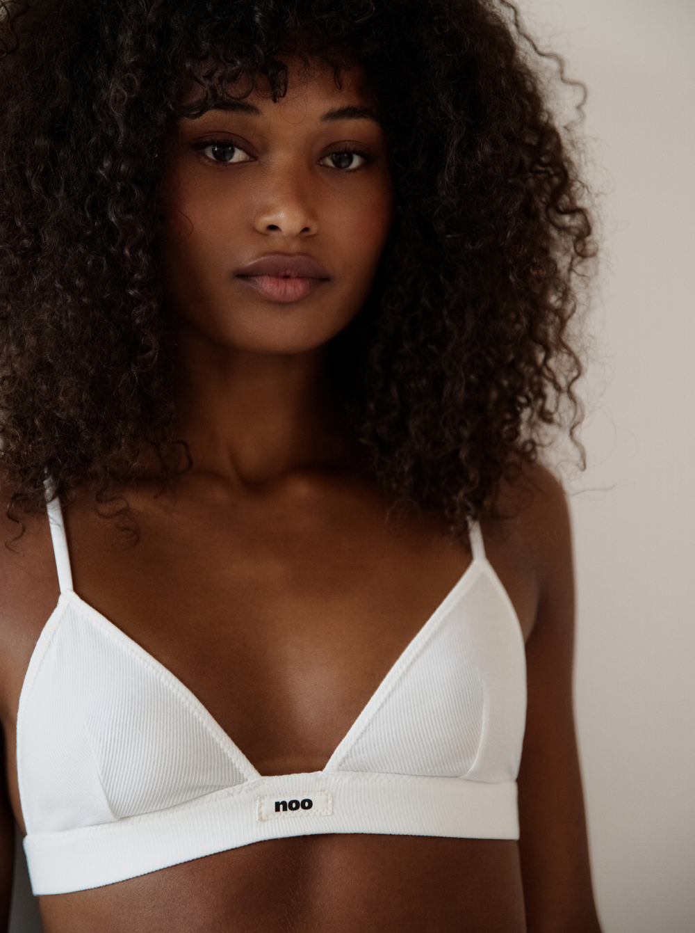 TRIANGLE SOFT WHITE