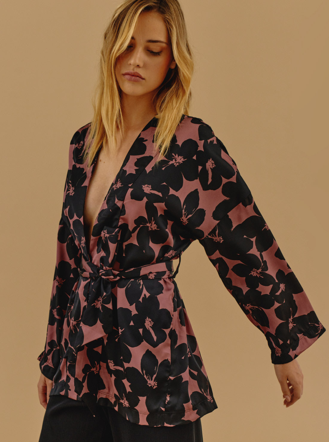 Kimono Blush in the dark