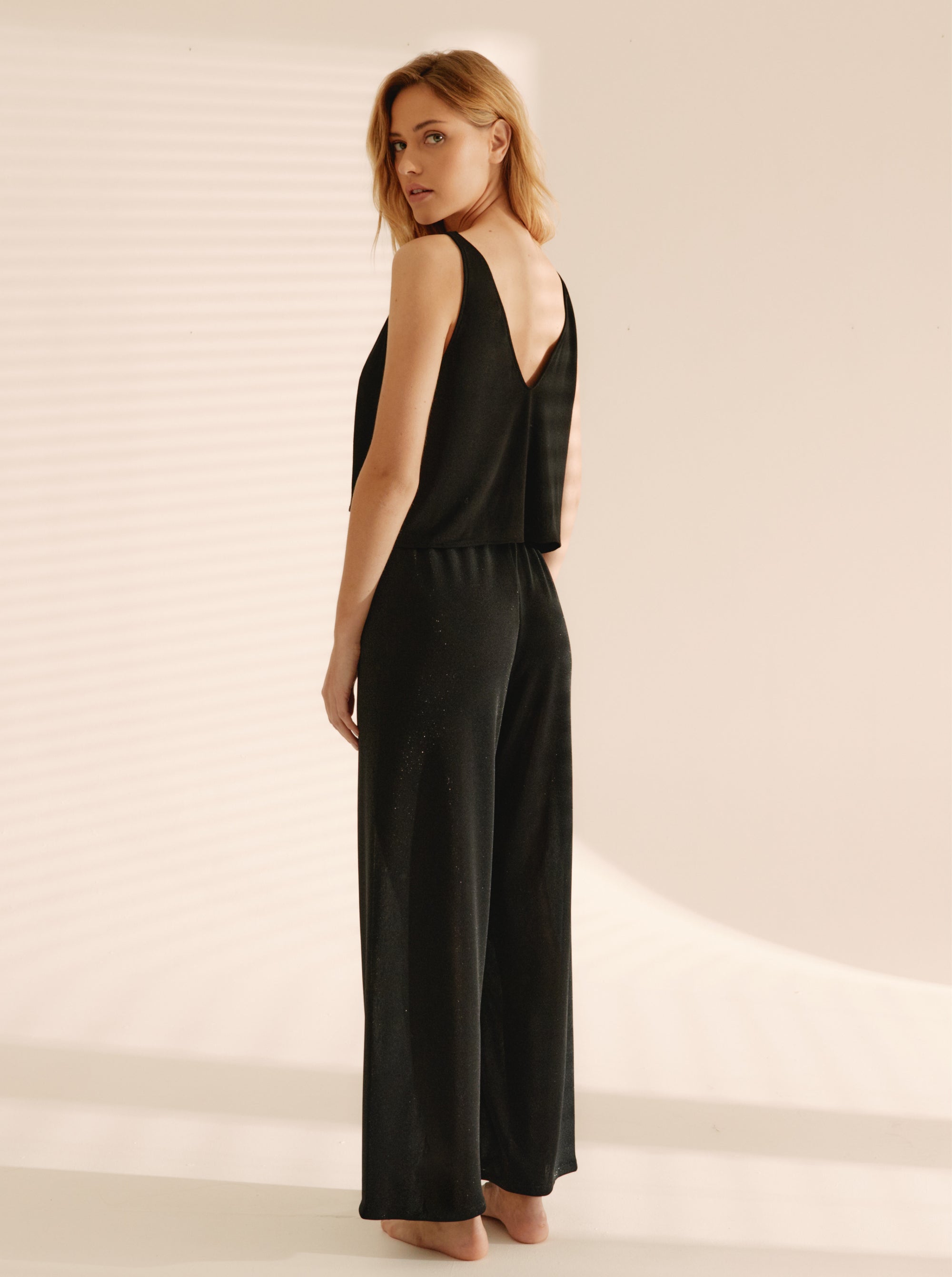 Top Deep Black (alt) 